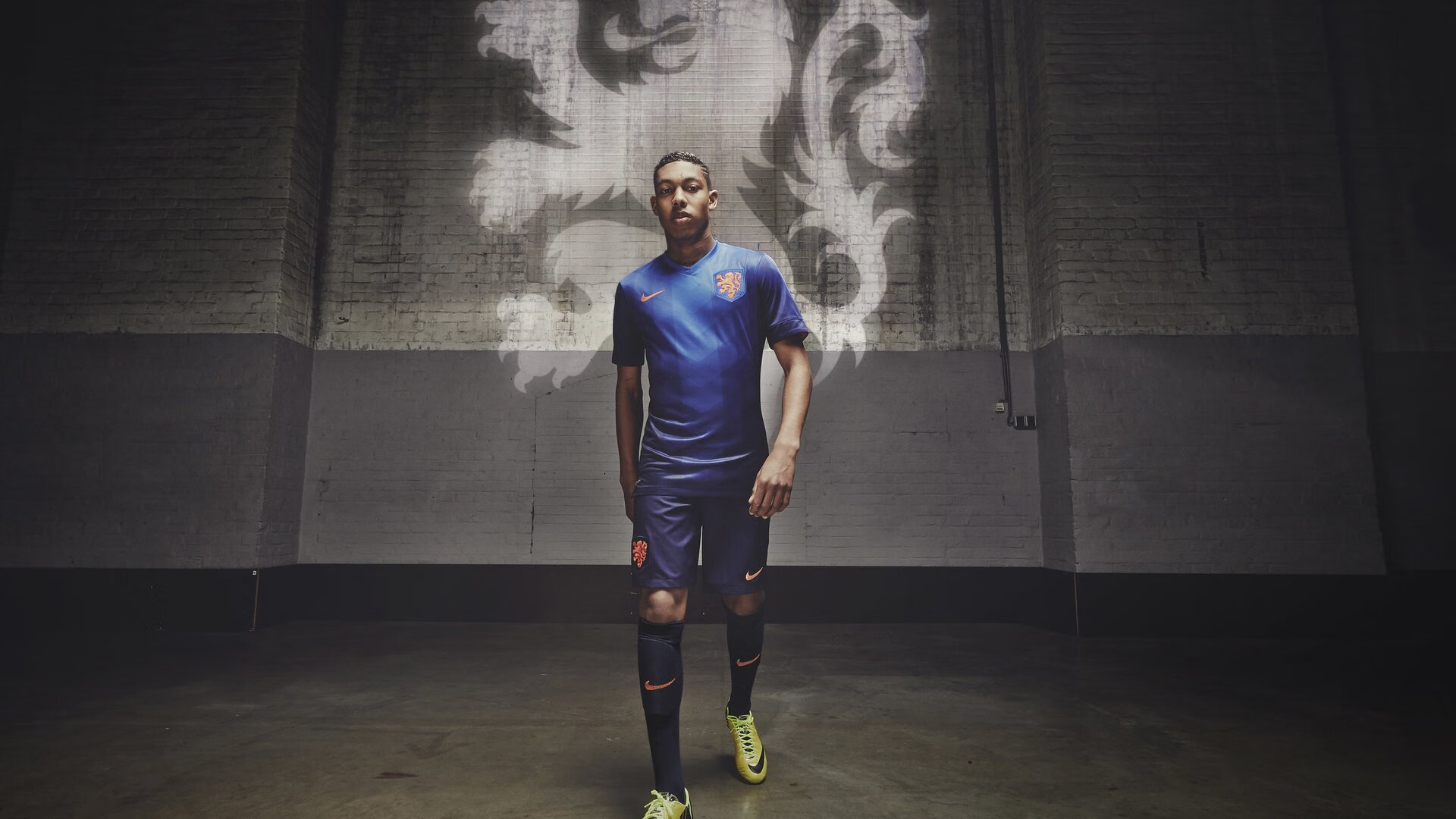 皇马训练场再现名场面,姆巴佩与维尼修斯配合默契满分,姆巴佩皇马青训