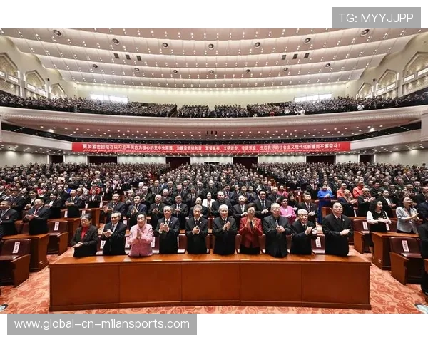 新疆隆重庆祝自治区成立70周年，庆祝新疆自治区成立65周年